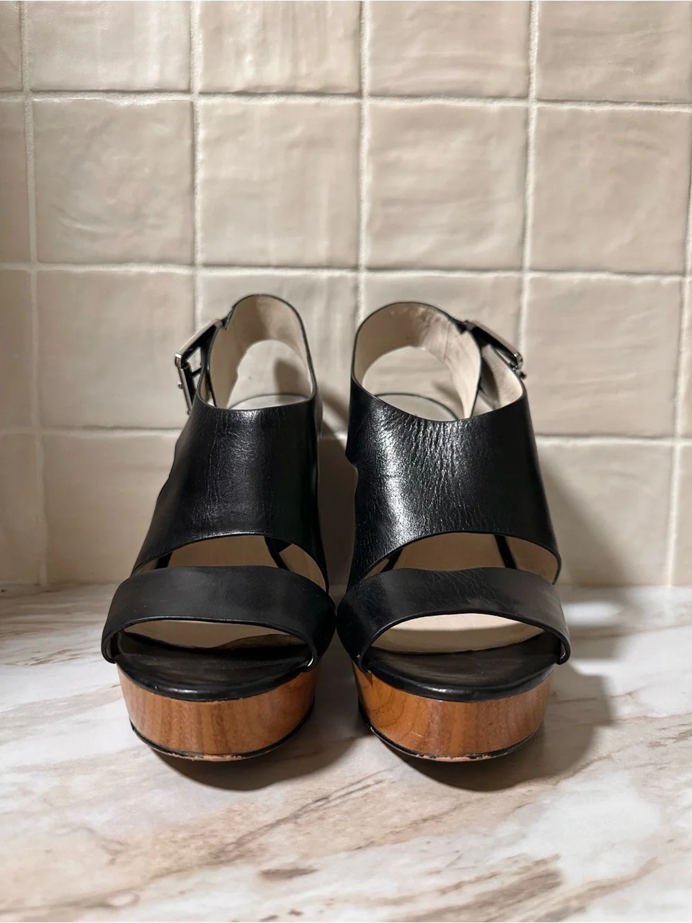 Michael Kors Josephine Womens Sandals Platform Shoes Black Leather. Size 9.5